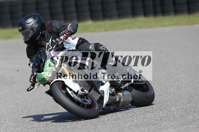 /44 09.08.2025 Plüss Moto Sport ADR/Einsteiger/50